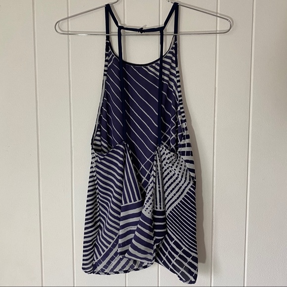 Printed Strappy Halter Top XS - Picture 4 of 8